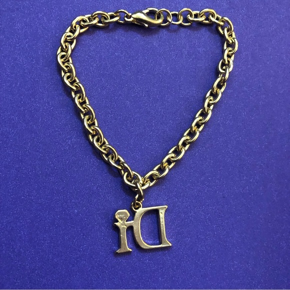 Gold Tone charm bracelet & charm - NEW 

Both made by Diamonds 💎 International - Picture 4 of 6